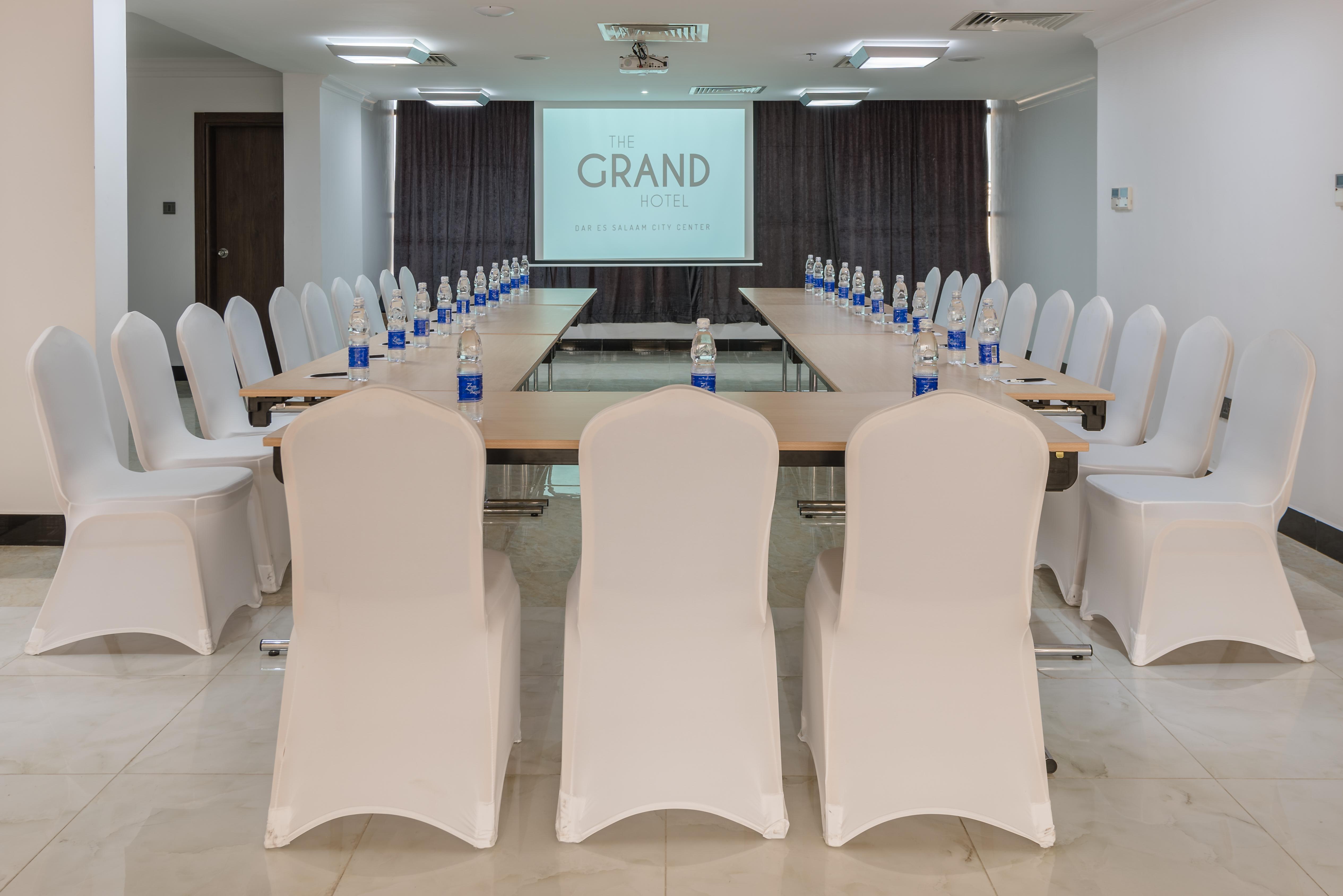 Golden Tulip Dar Es Salaam City Center Hotel Экстерьер фото