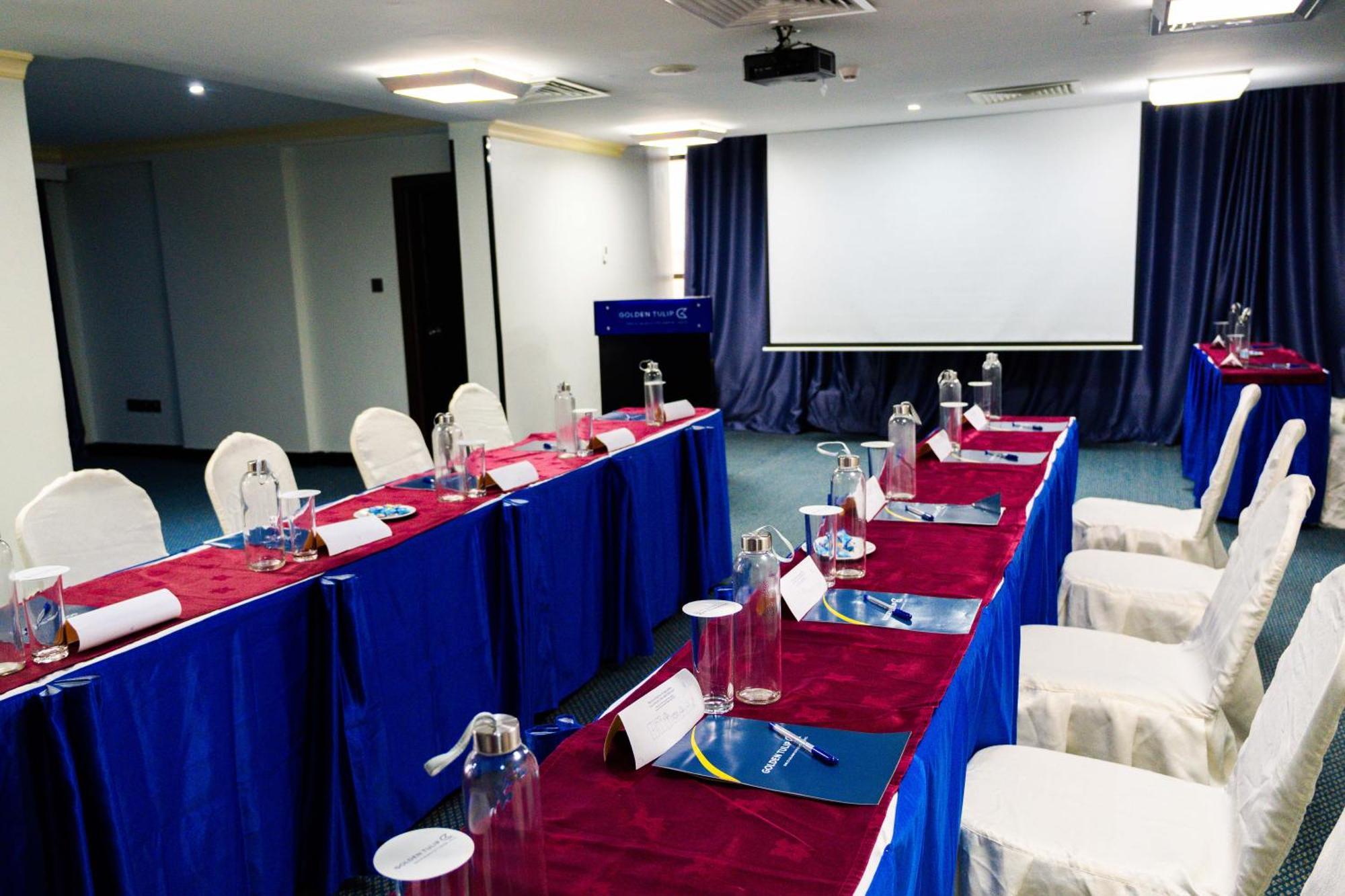 Golden Tulip Dar Es Salaam City Center Hotel Экстерьер фото