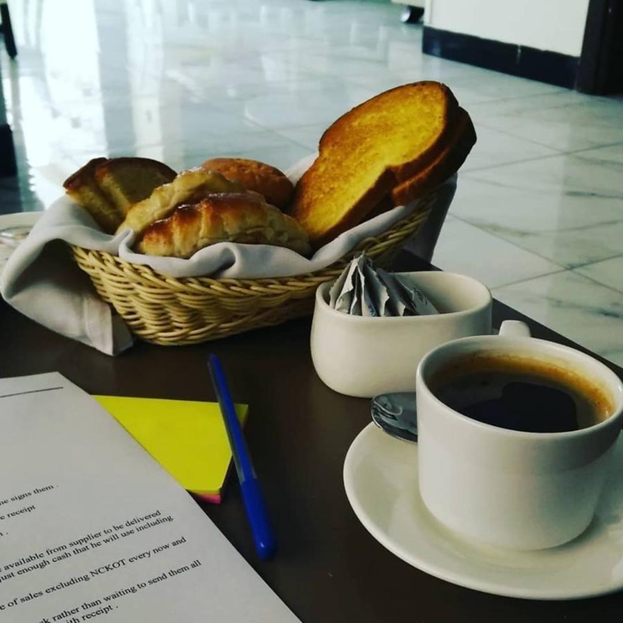 Golden Tulip Dar Es Salaam City Center Hotel Экстерьер фото